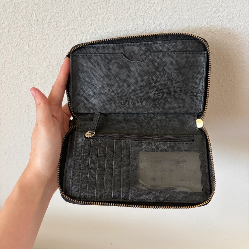 Michael Kors Black Pebbled Leather Wristlet Wallet with Gold Logo - Picture 5 of 10